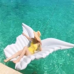 Relaxing float inflatable White Wing Float for playing with best friends